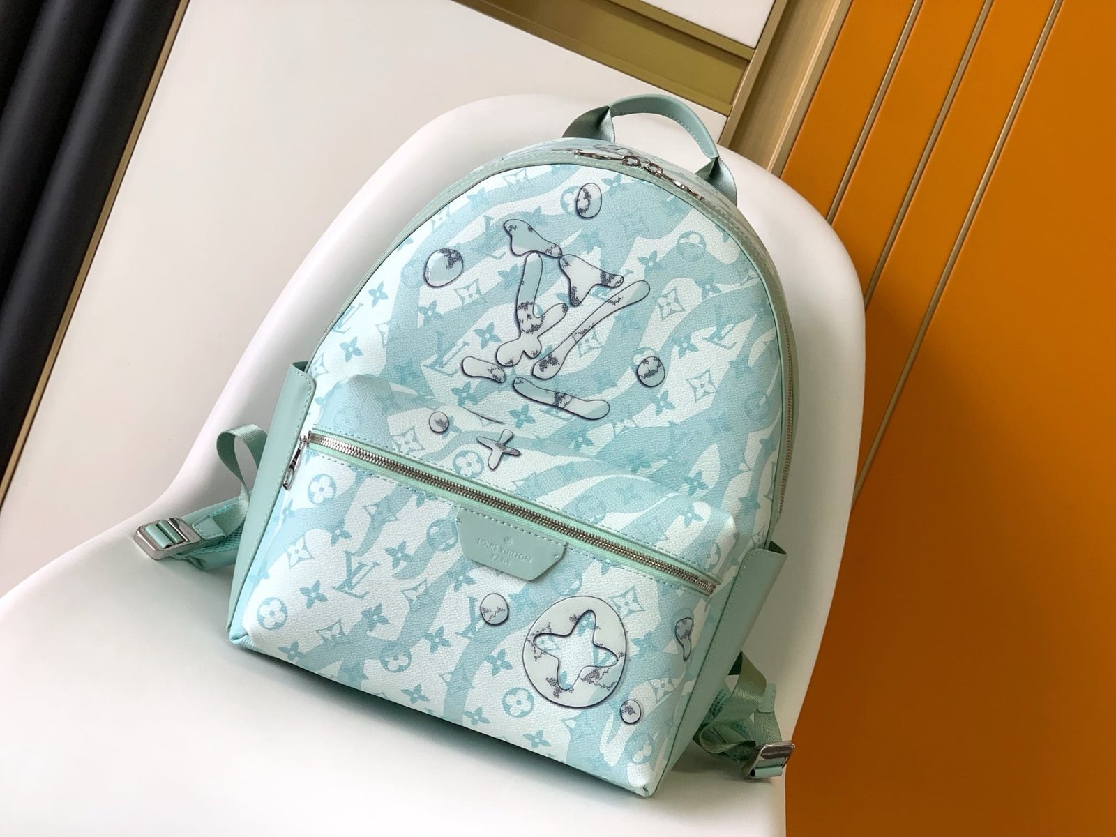 Louis Vuitton M22519 Discovery Backpack