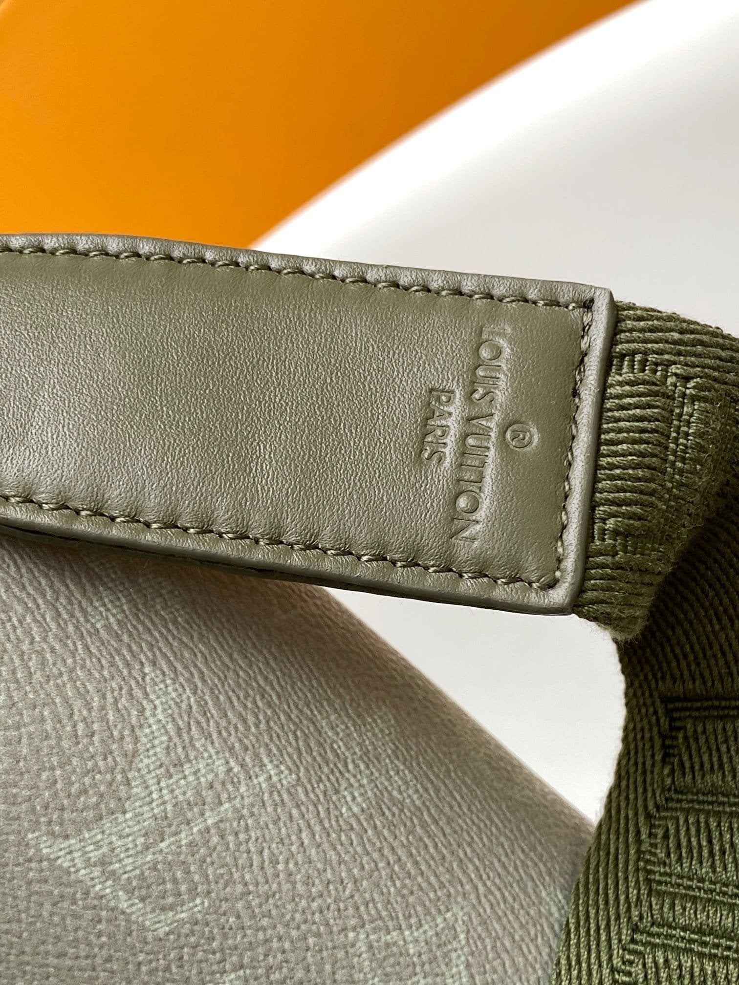 Louis Vuitton M11593 District PM