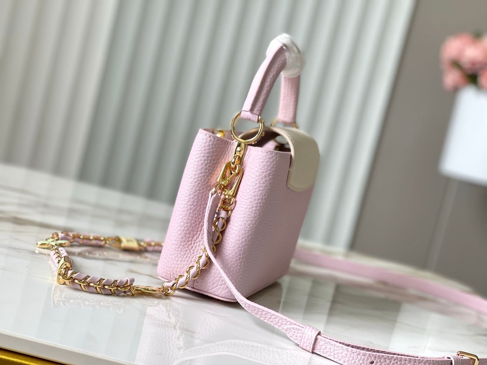 Louis Vuitton M23951 CAPUCINES MINI BAG