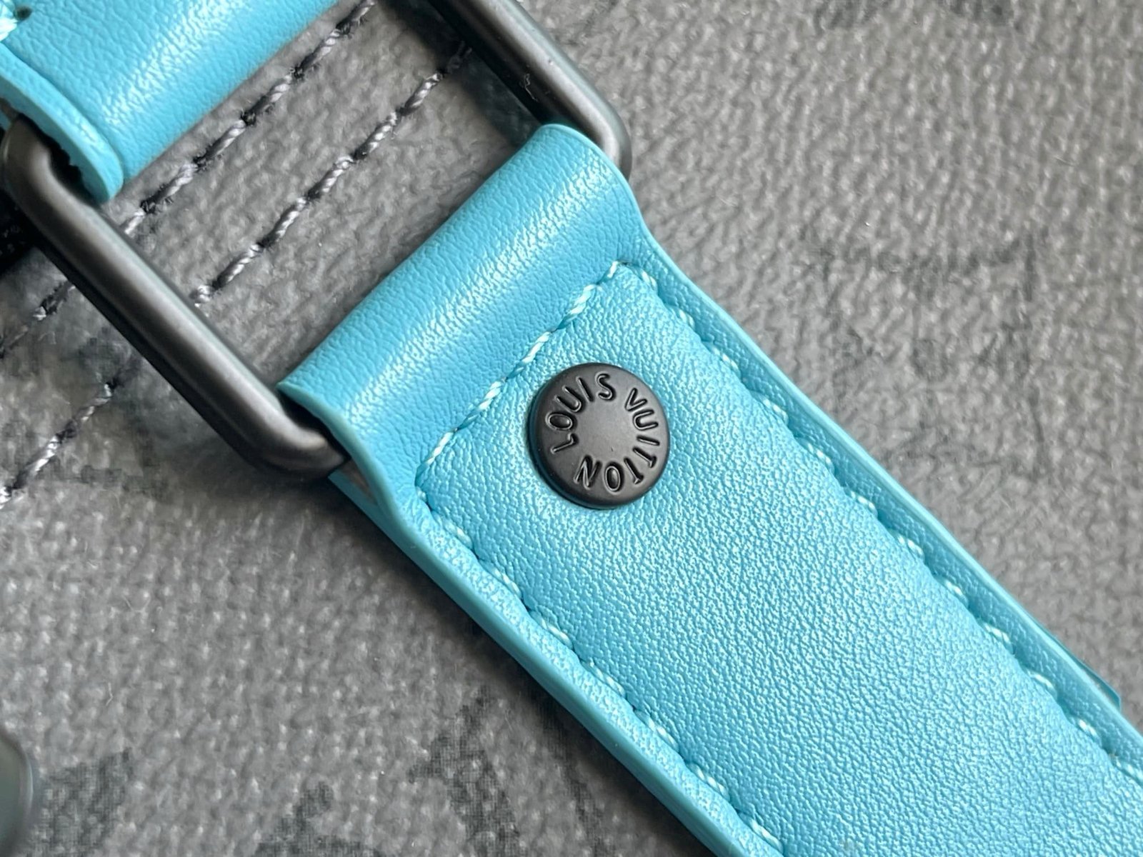 Louis Vuitton M11481 Keepall Bandoulière 45
