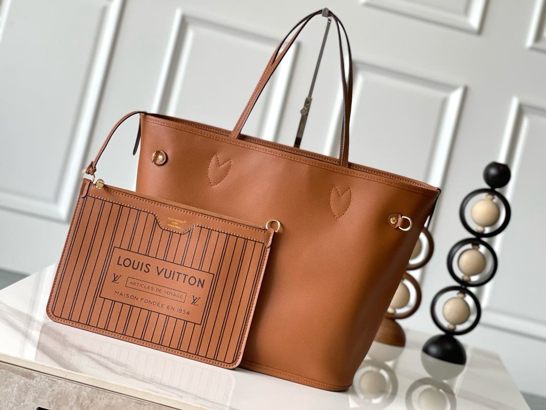 Louis Vuitton M12061 Neverfull Inside Out MM