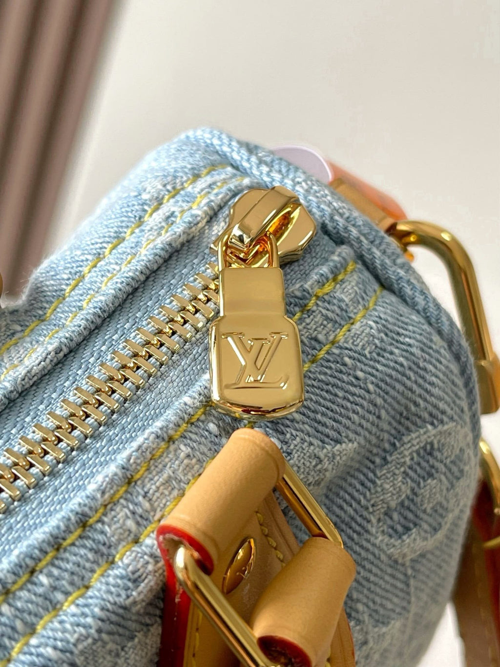 Louis Vuitton M11212 Nano Speedy