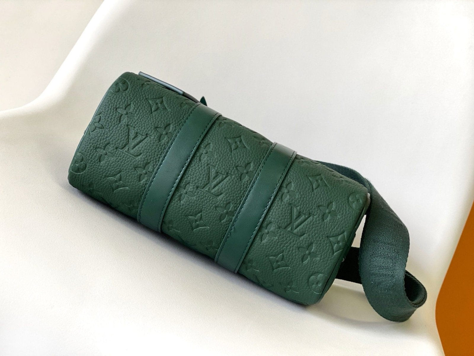 Louis Vuitton M24432 Keepall Bandoulière 25