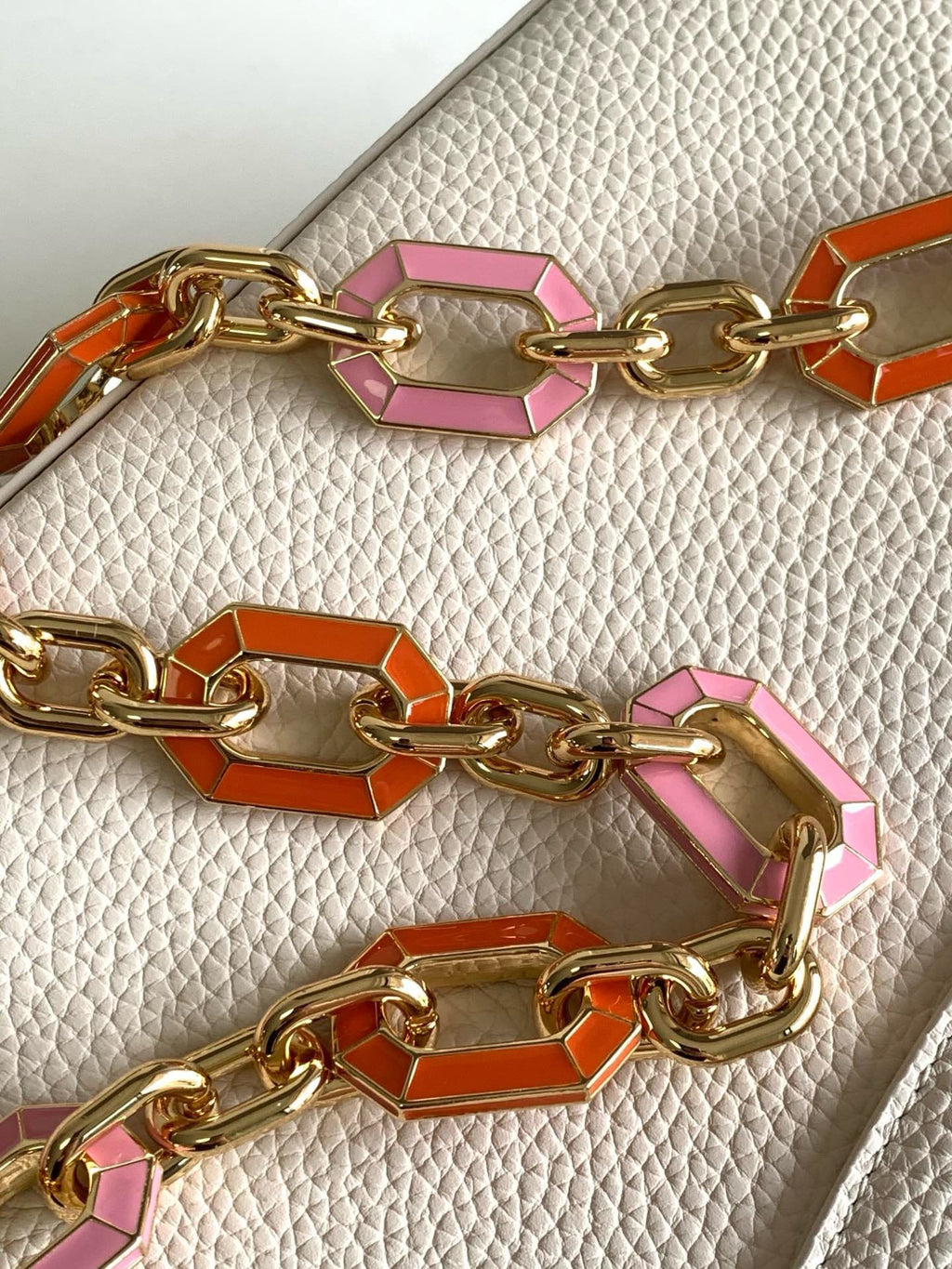 Louis Vuitton M24684 CAPUCINES BB BAG