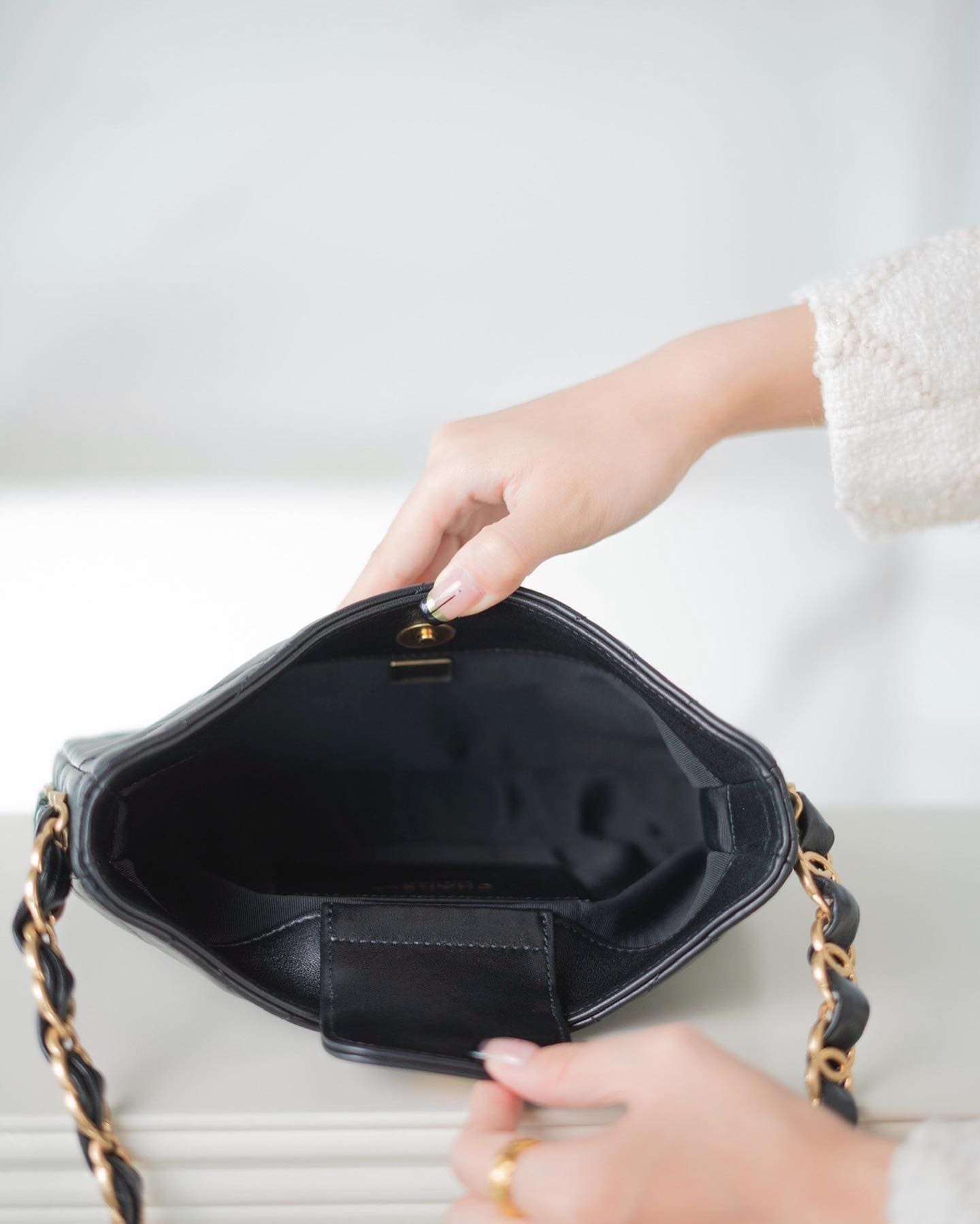 Chanel Hobo Handbag
