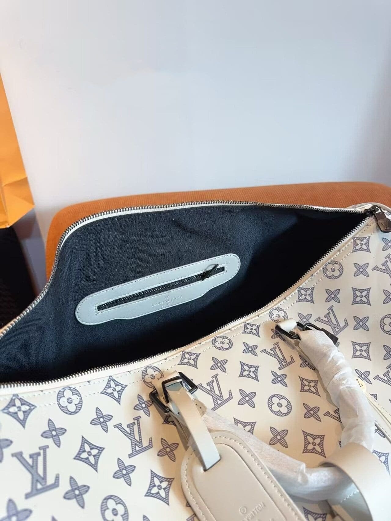 Louis Vuitton M24954 Keepall Bandoulière 50