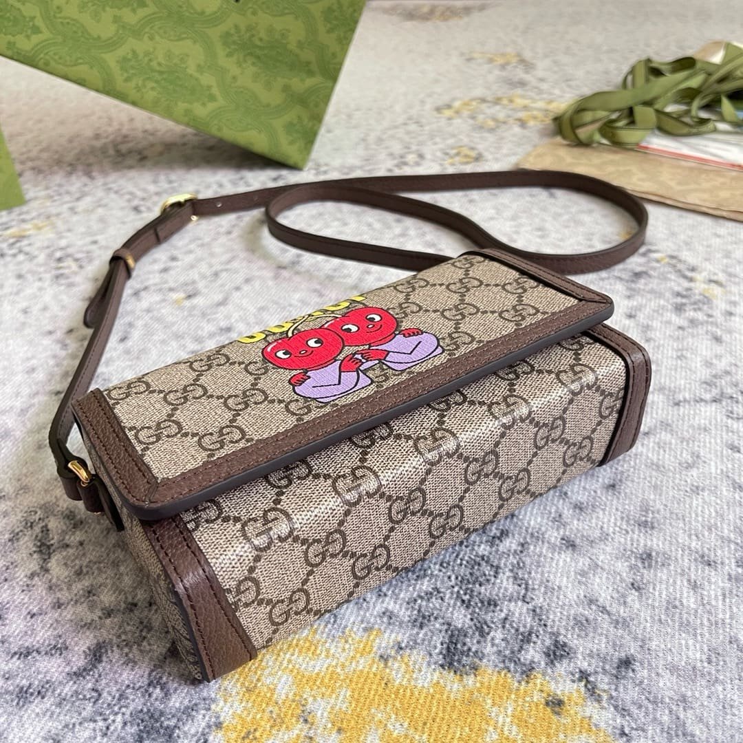 GUCCI Cherry Print Mini Bag In Beige