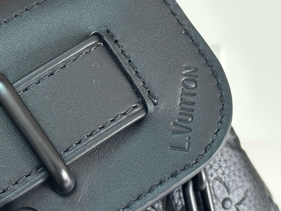 Louis Vuitton M24436 Steamer PM