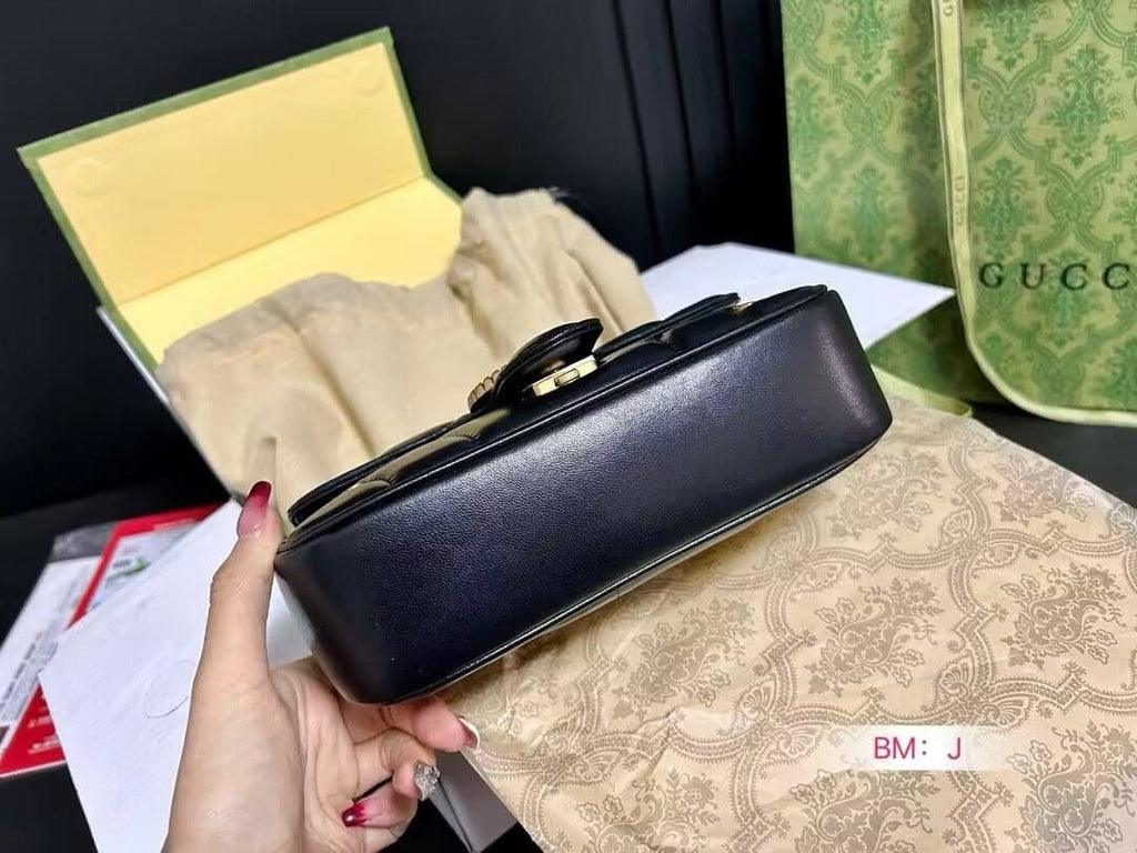 GUCCI MARMONT SMALL SHOULDER BAG BLACK