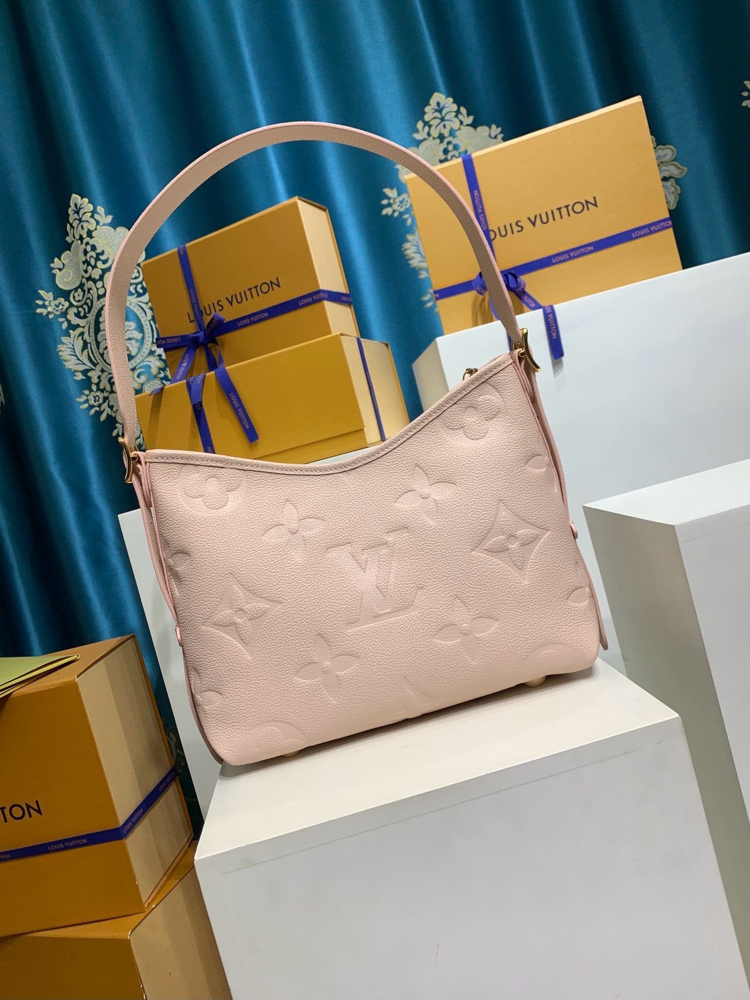 Louis Vuitton M47082 CarryAll PM