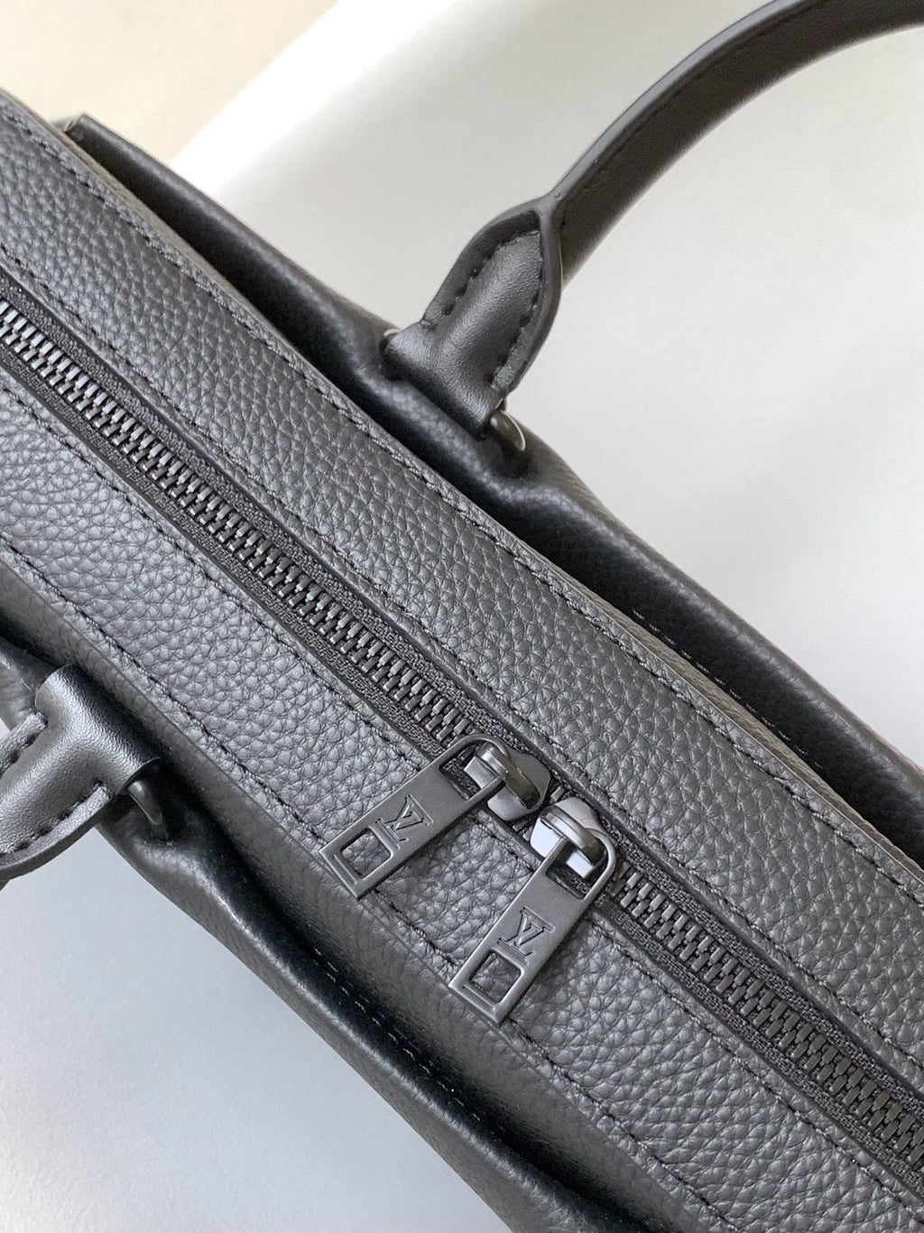 Louis Vuitton M23778 PILOT Briefcase