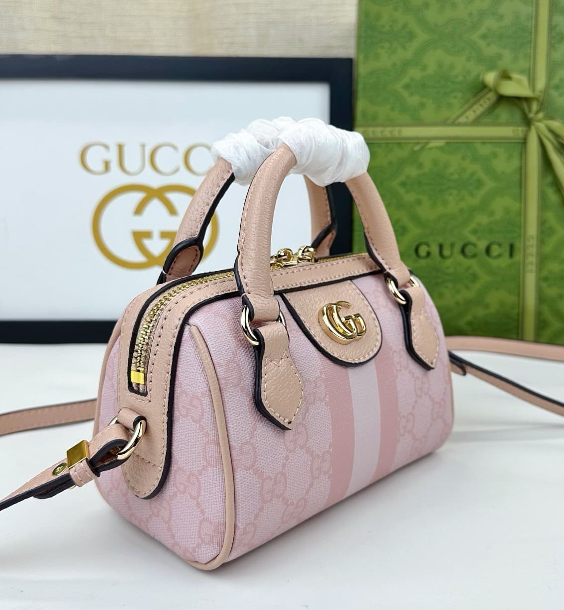 GUCCI Ophidia GG super mini bag