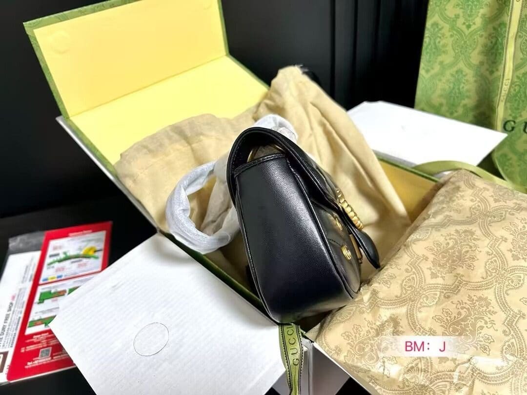 GUCCI MARMONT SMALL SHOULDER BAG BLACK