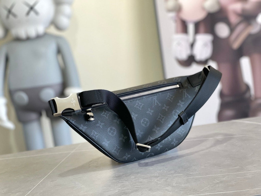 Louis Vuitton M46035 Discovery Bumbag PM