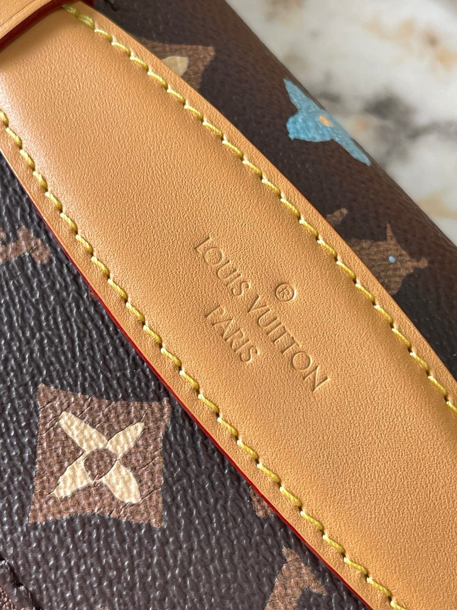 Louis Vuitton M24858 Rush Bumbag