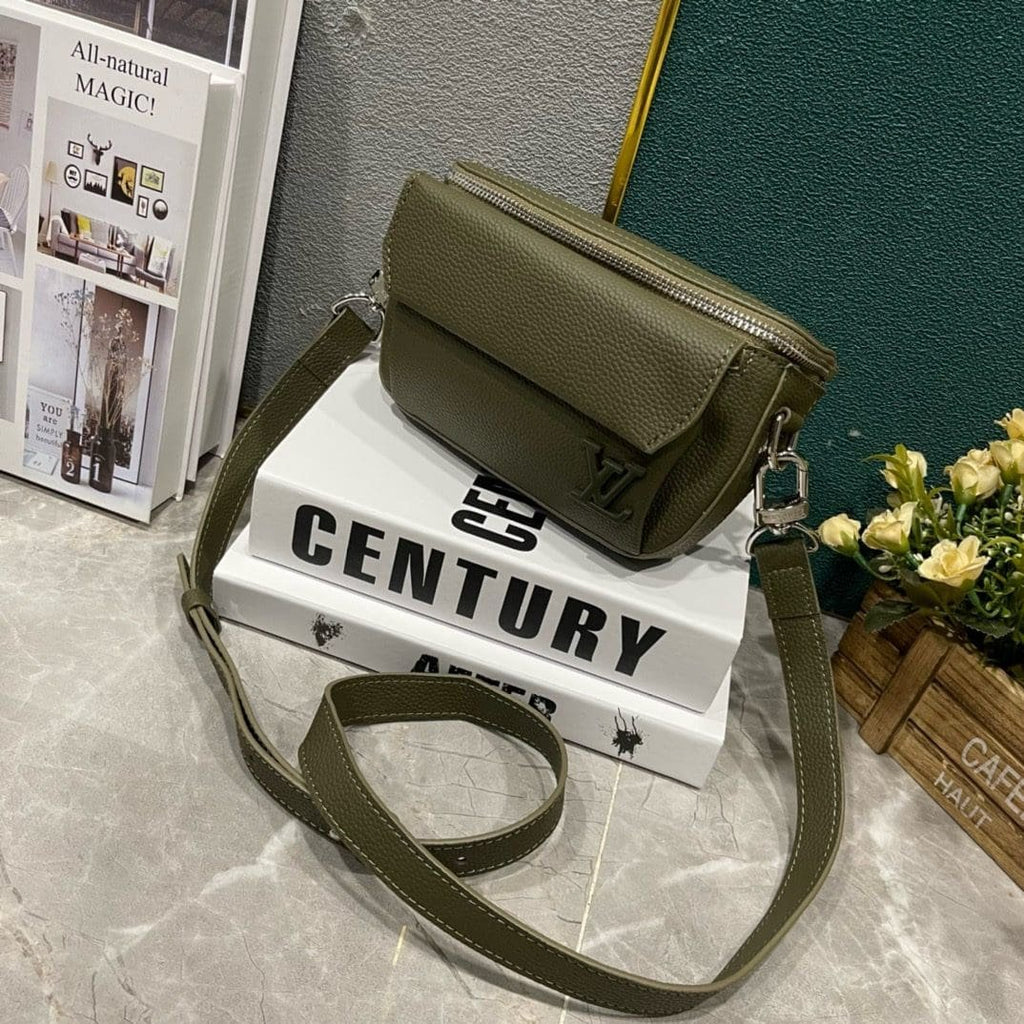 Louis Vuitton M83560 PILOT MINI BAG