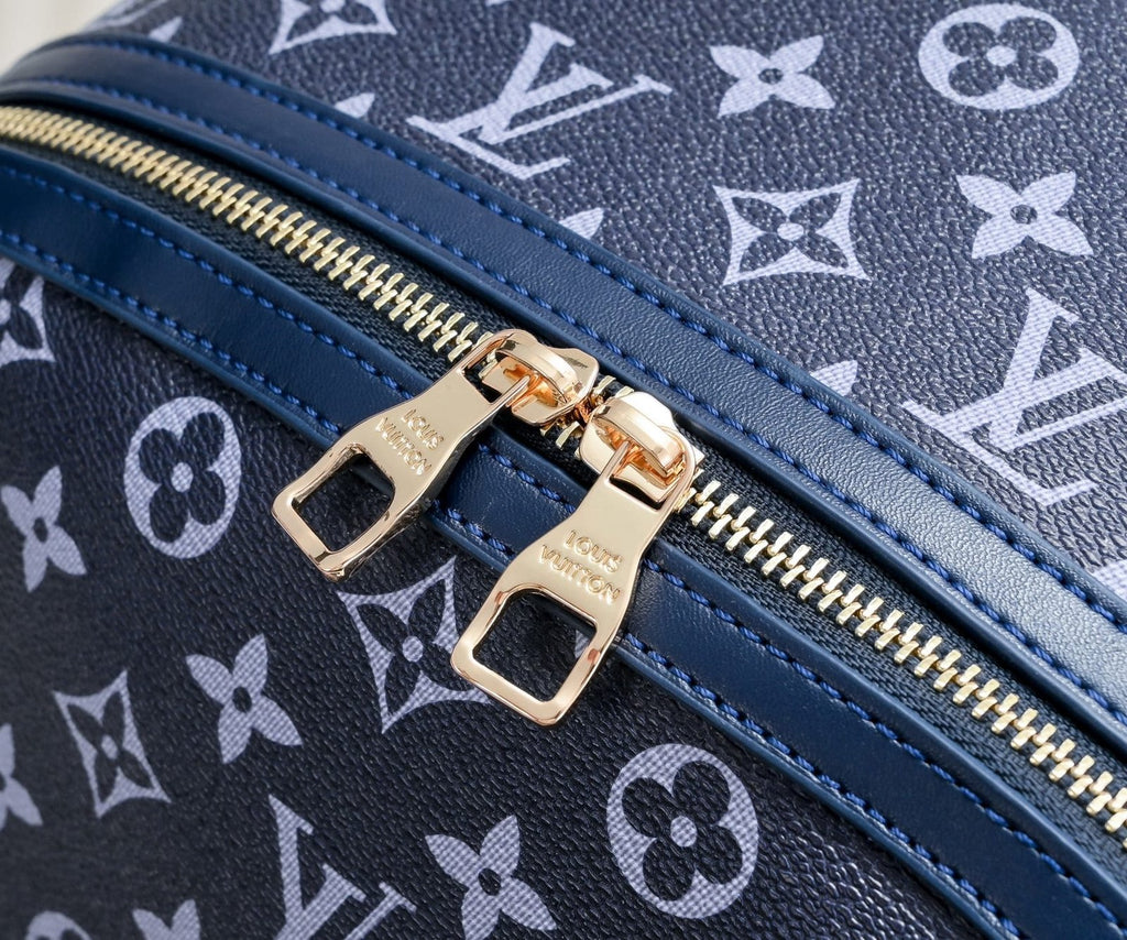 Louis Vuitton M46806 Discovery Backpack PM