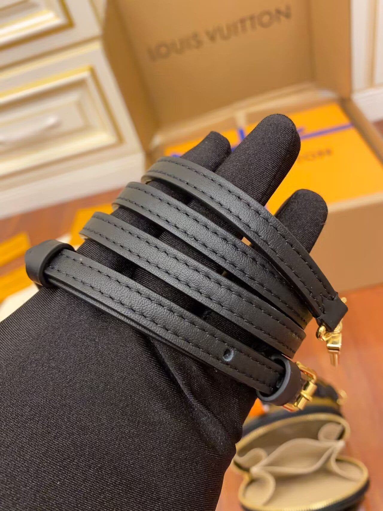 Louis Vuitton M68276 Mini Boite Chapeau