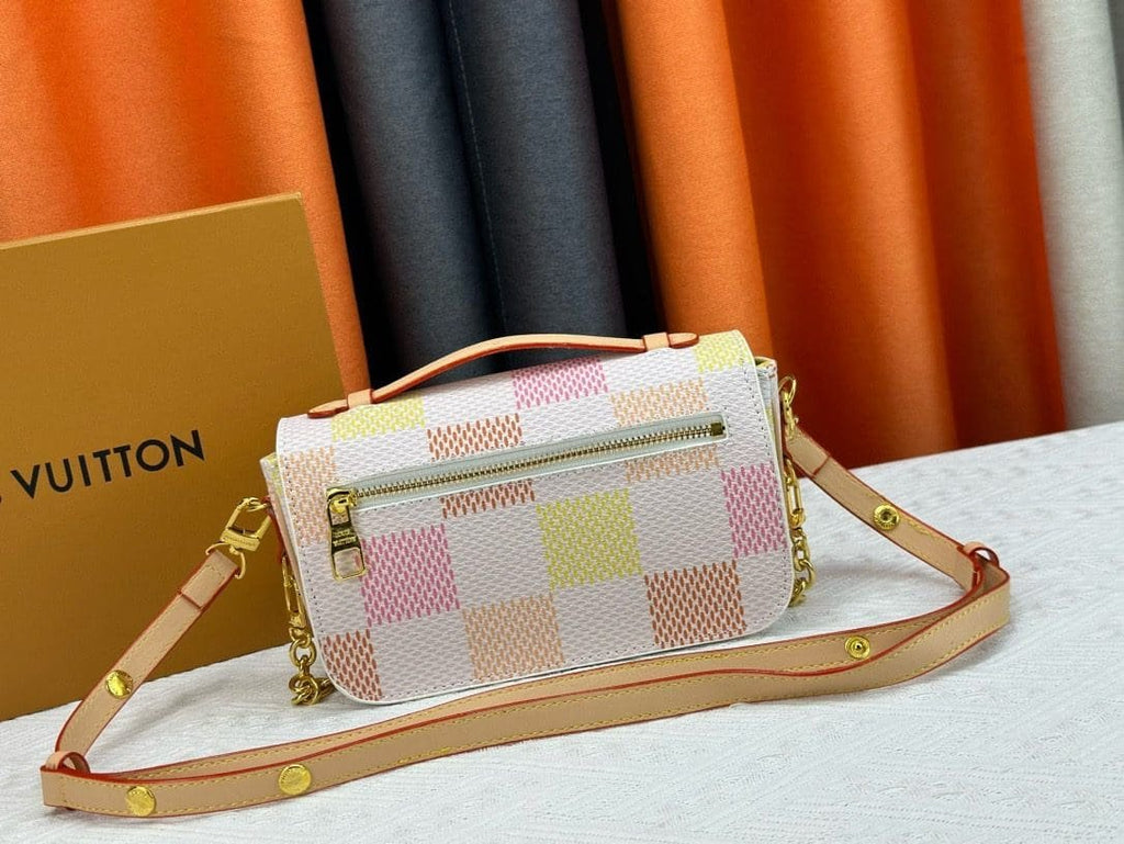 Louis Vuitton Pochette Métis East West