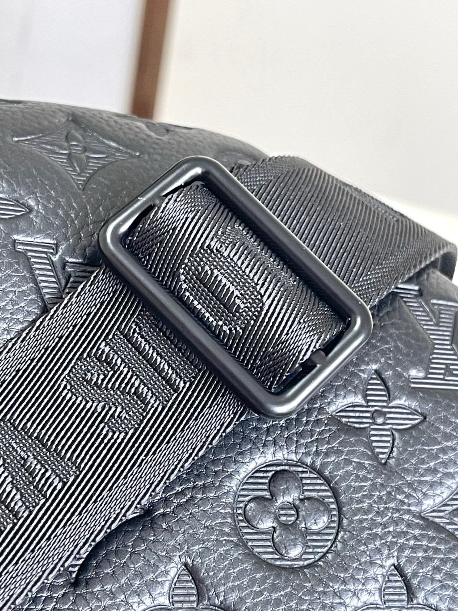 Louis Vuitton M47058 Rush Bumbag