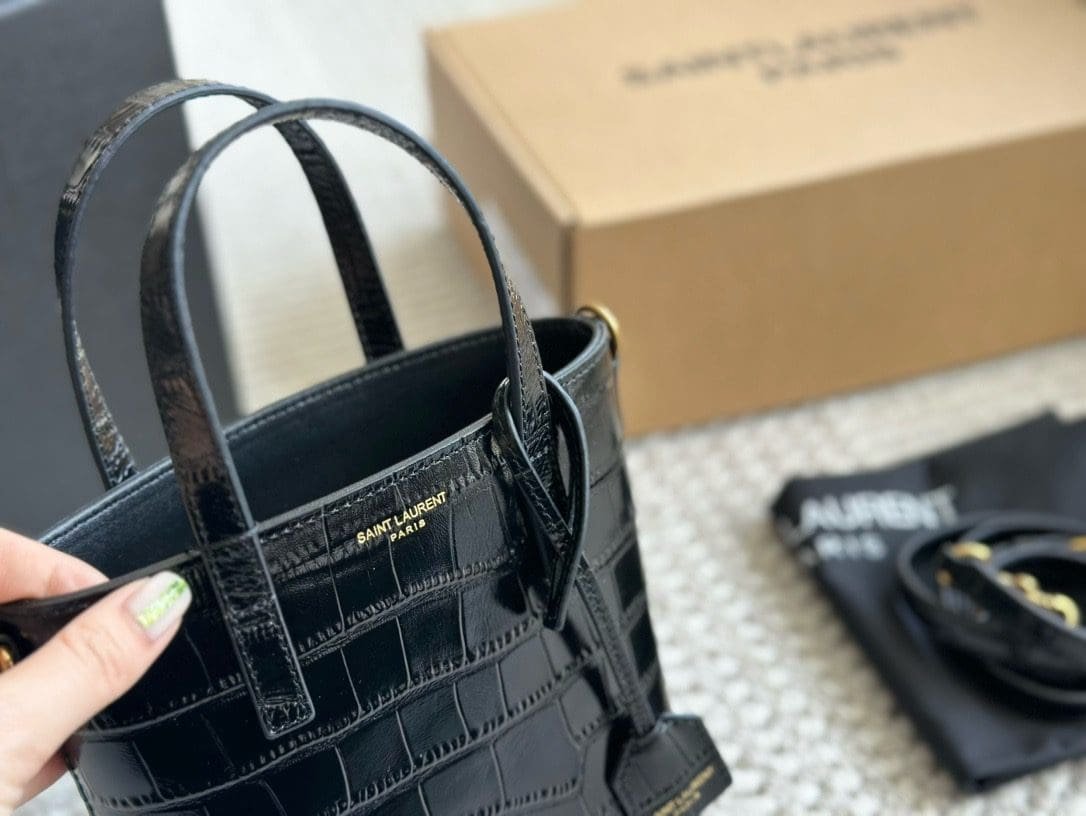 SAINT LAURENT Toy Shopping N/S leather tote bag
