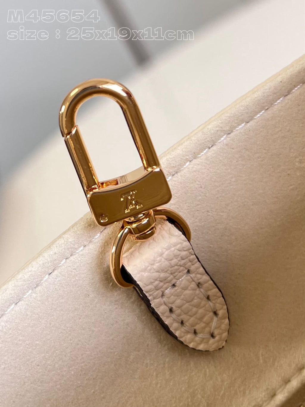 Louis Vuitton White Empreinte Onthego PM M45654