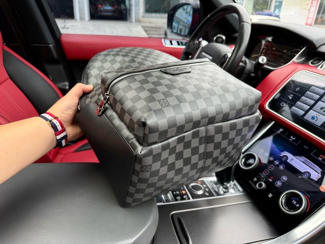 Louis Vuitton N40514 Discovery Backpack PM