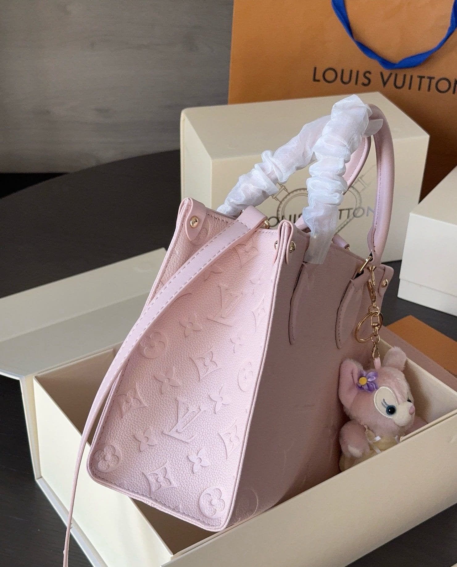 Louis Vuitton M47135 OnTheGo PM