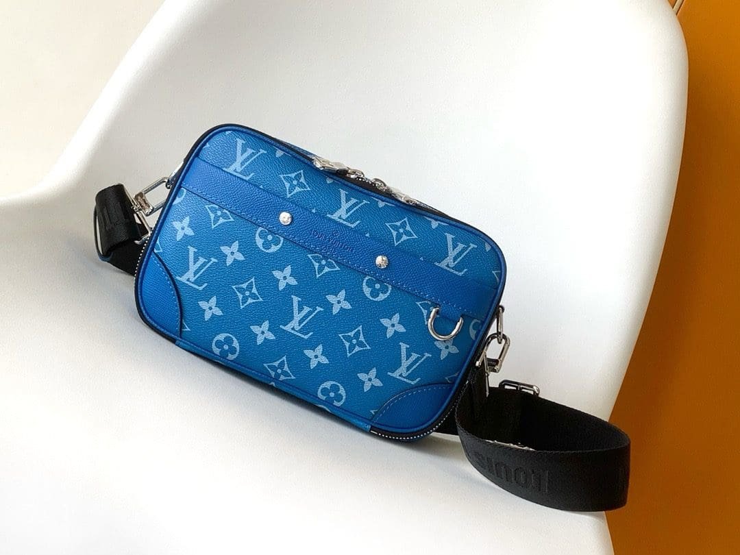 Louis Vuitton M31016 Alpha Messenger