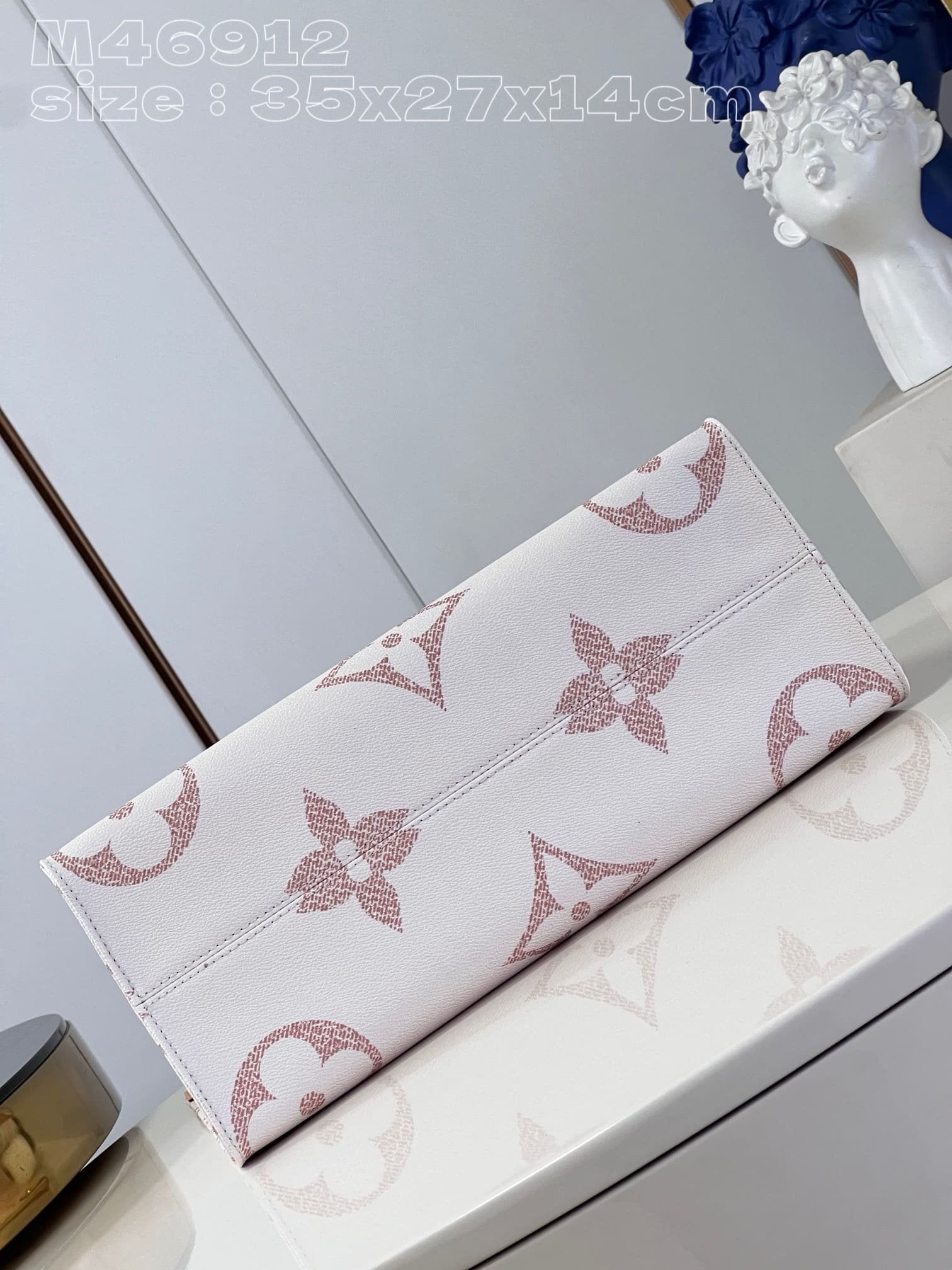 Louis Vuitton OnTheGo MM M46912
