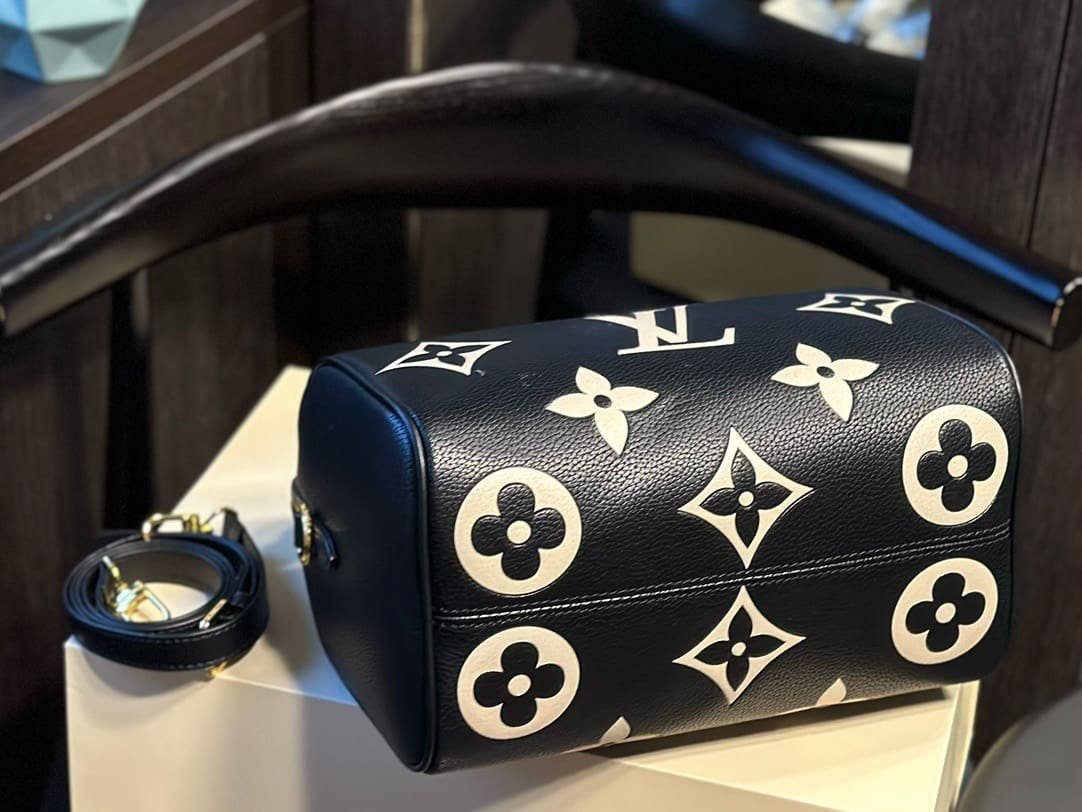 Louis Vuitton M58947 Speedy Bandoulière 25