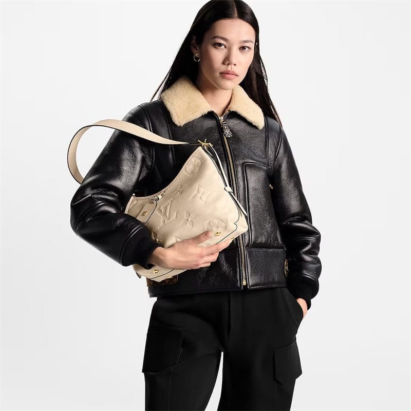 Louis VuittonM46293 CarryAll PM