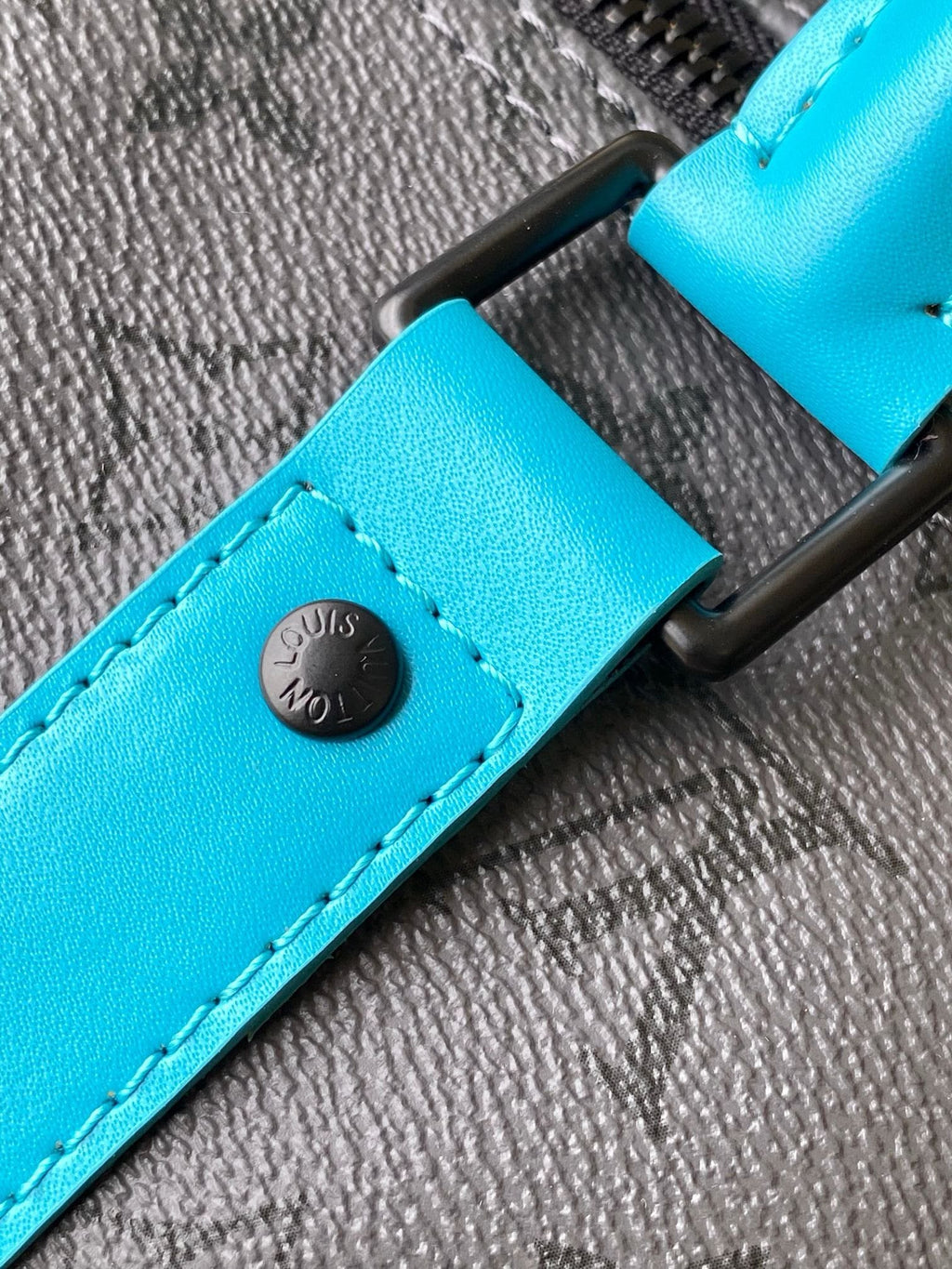 Louis Vuitton M11480 Keepall Bandoulière 55