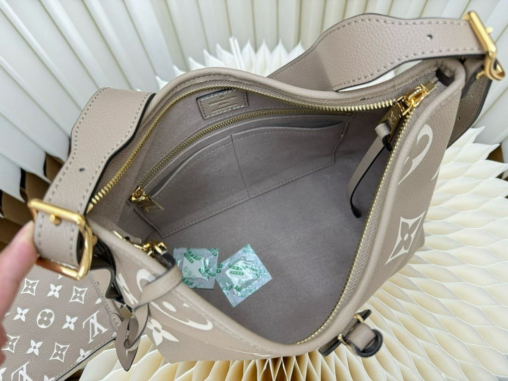 Louis Vuitton M47180 CarryAll PM
