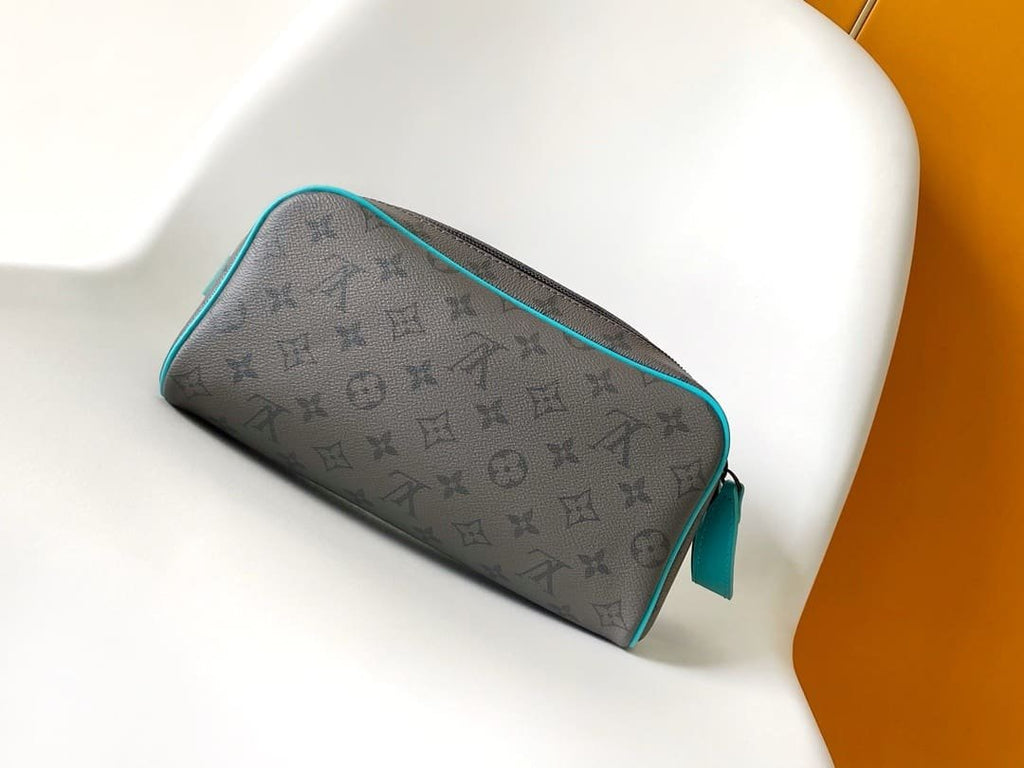 Louis Vuitton M11482 Dopp Kit