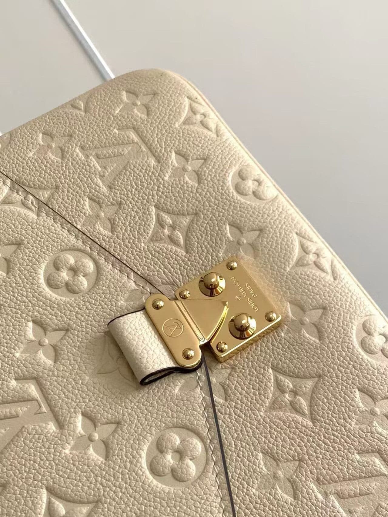 Louis Vuitton M44881 Pochette Métis