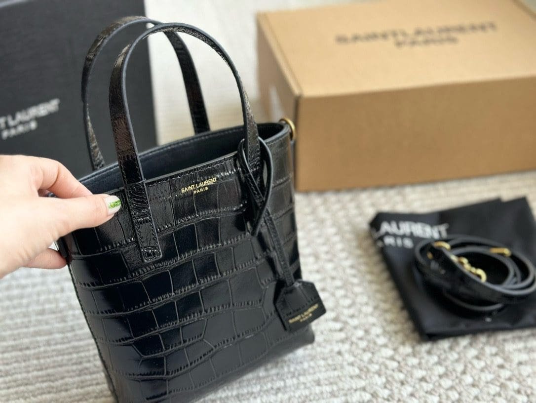 SAINT LAURENT Toy Shopping N/S leather tote bag