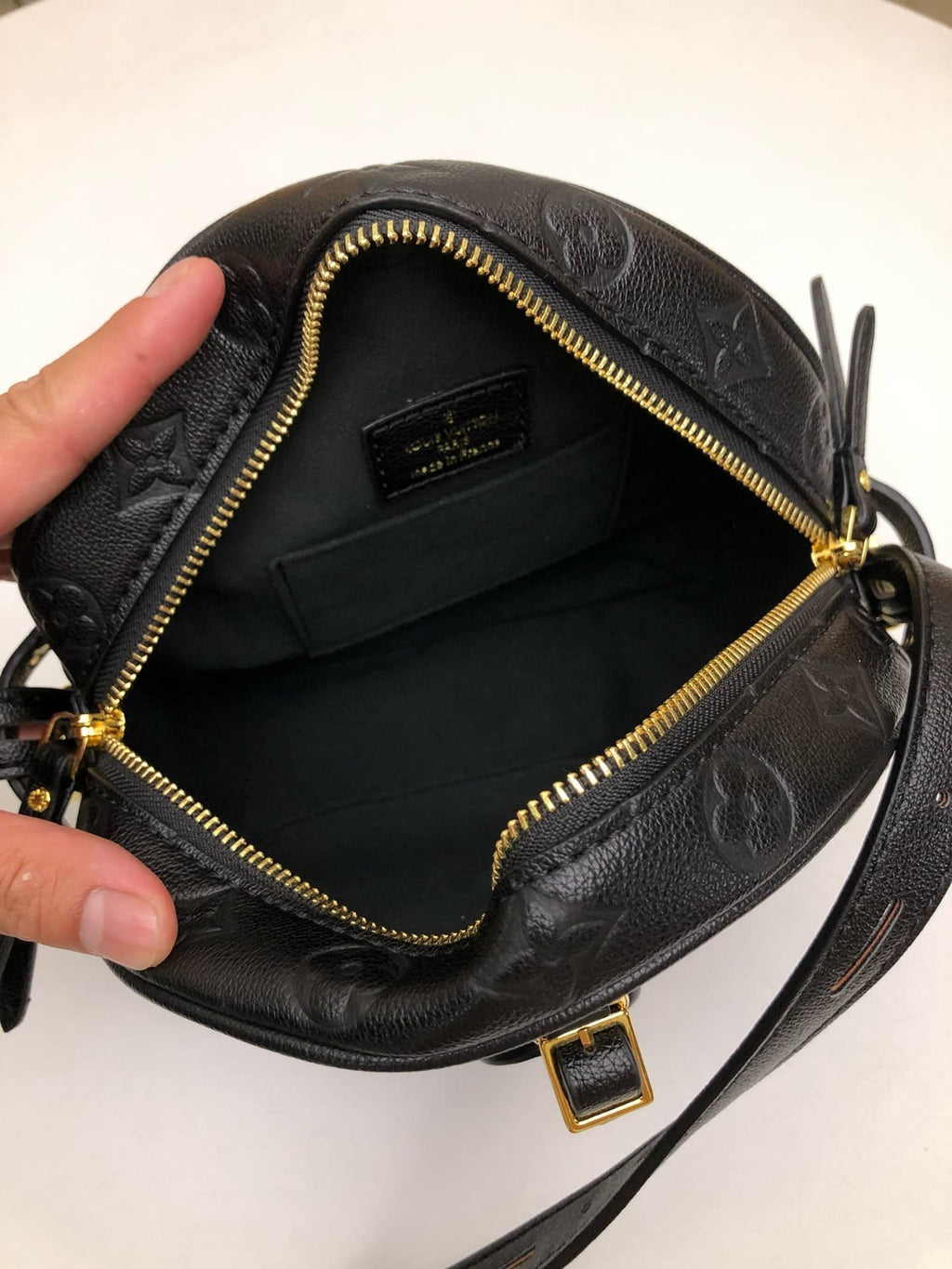 Louis Vuitton M45167 Boite Chapeau Souple MM