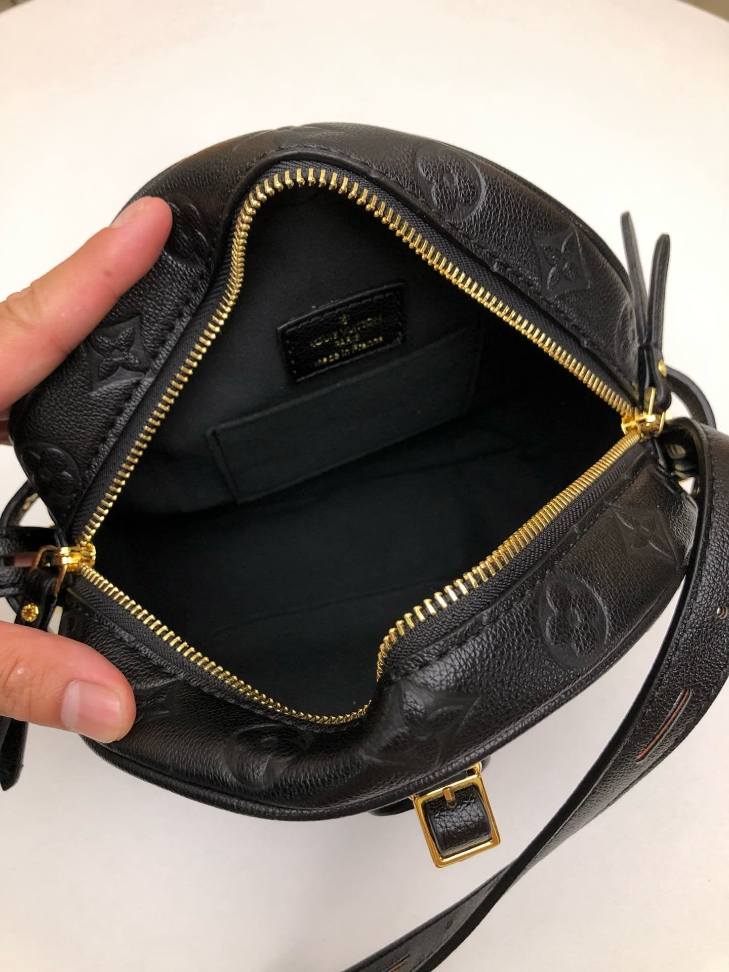 Louis Vuitton M45167 Boite Chapeau Souple MM