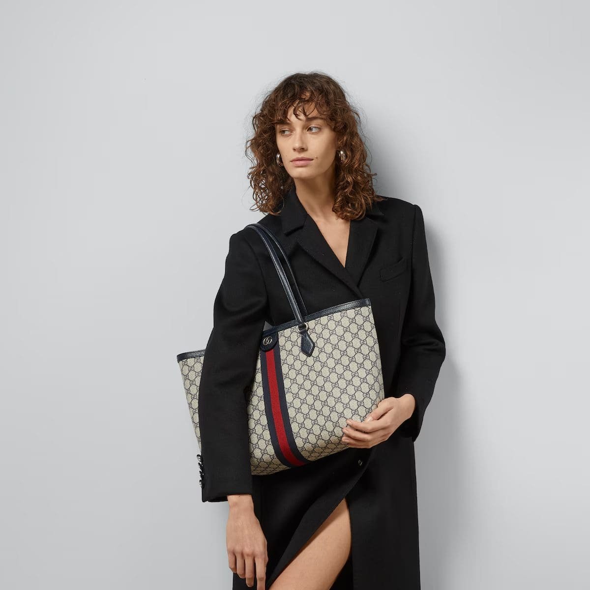 GUCCI OPHIDIA GG MEDIUM TOTE