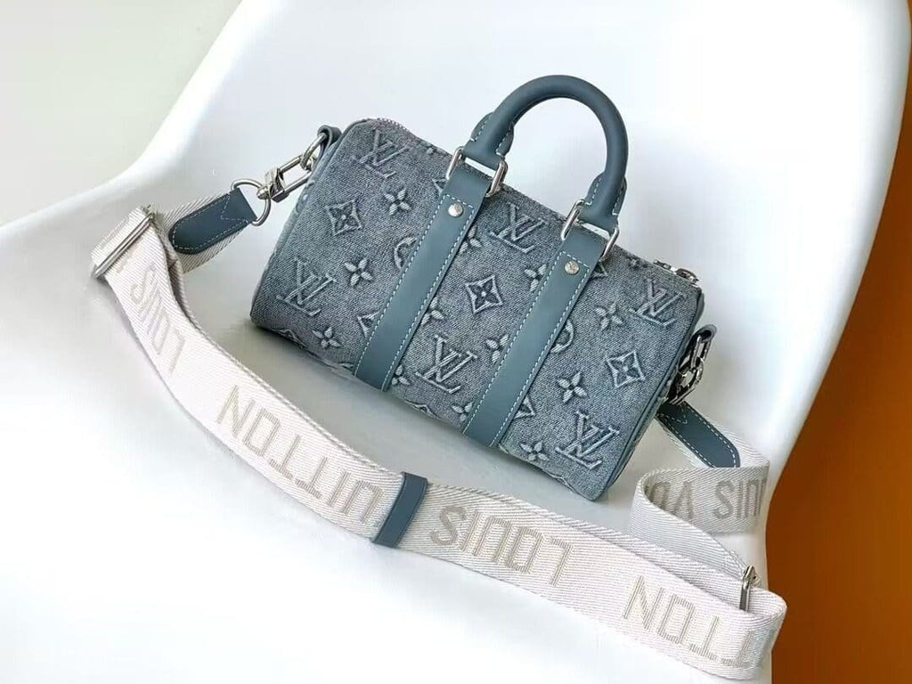 Louis Vuitton M22762 Keepall Bandoulière 25