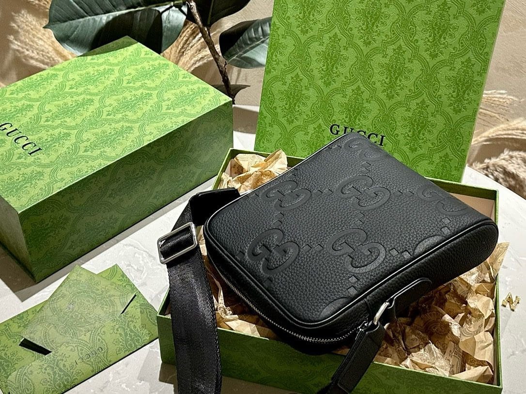 Gucci men’s shoulder crossbody bag