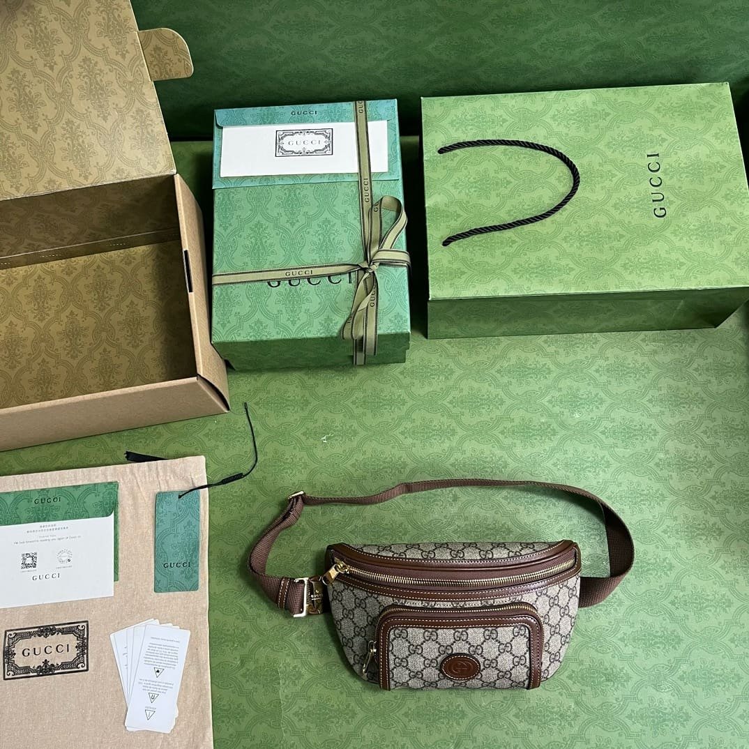 GUCCI BELT BAG WITH INTERLOCKING G