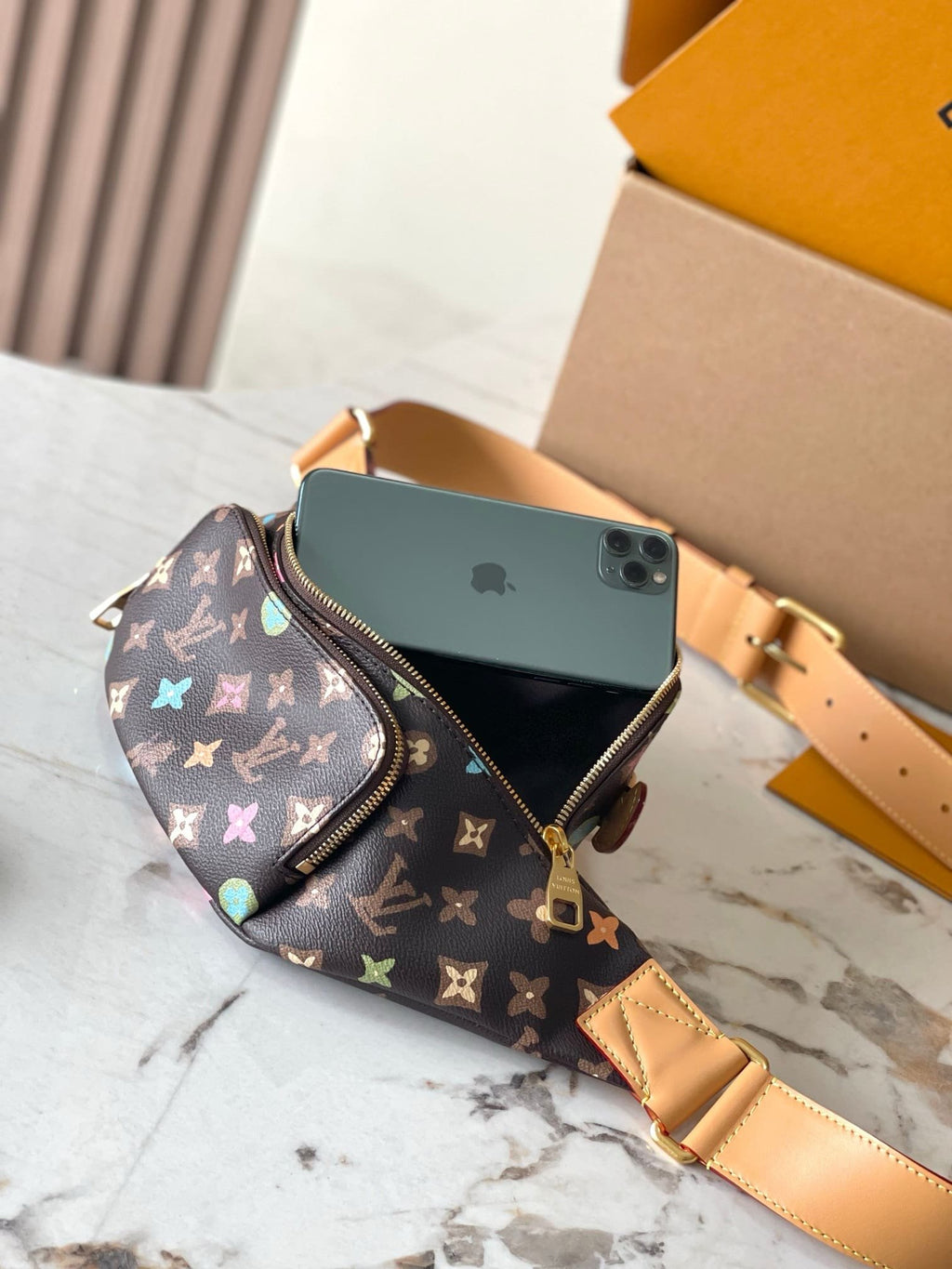 Louis Vuitton M24858 Rush Bumbag