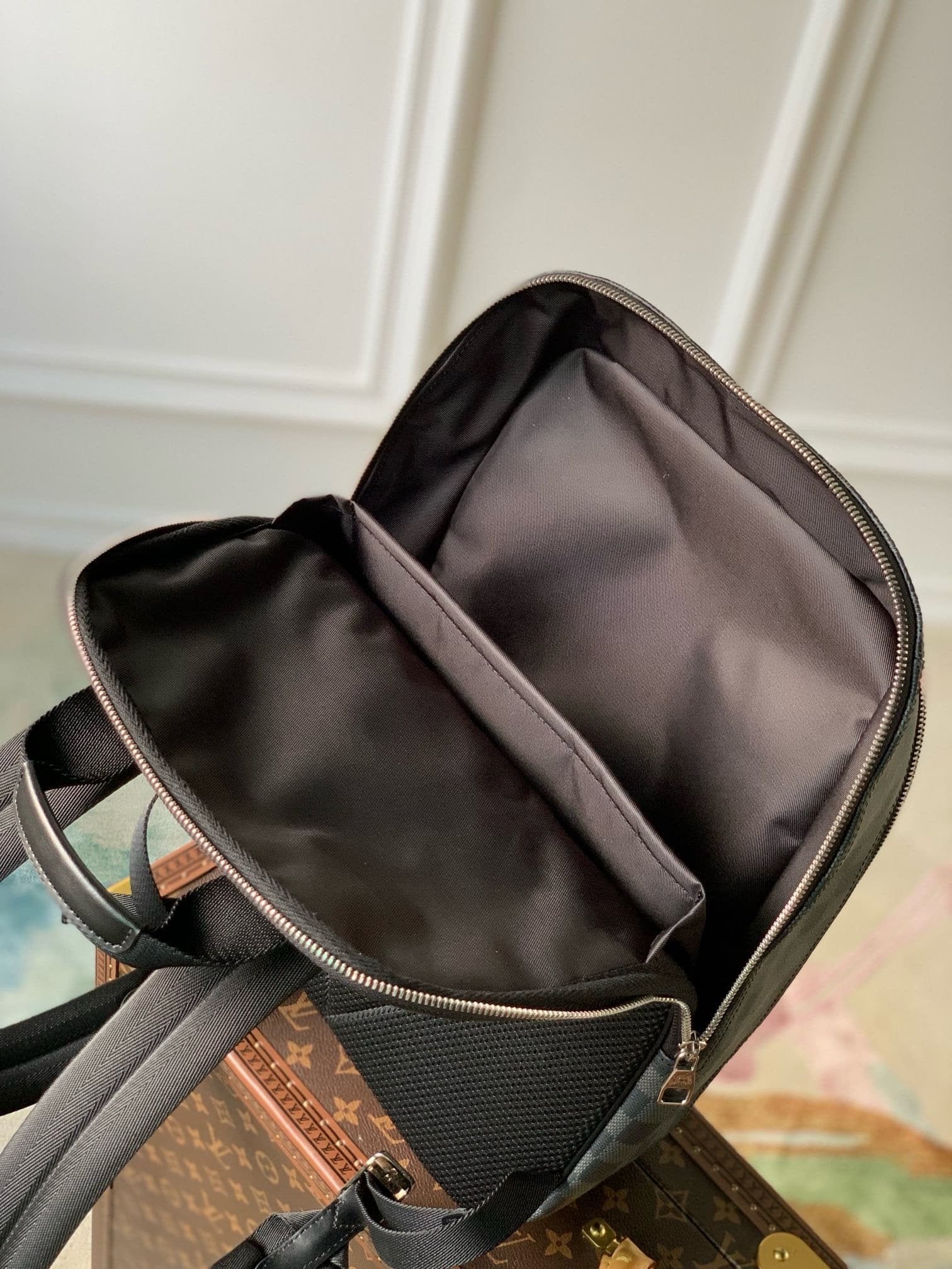Louis Vuitton Michael N58024