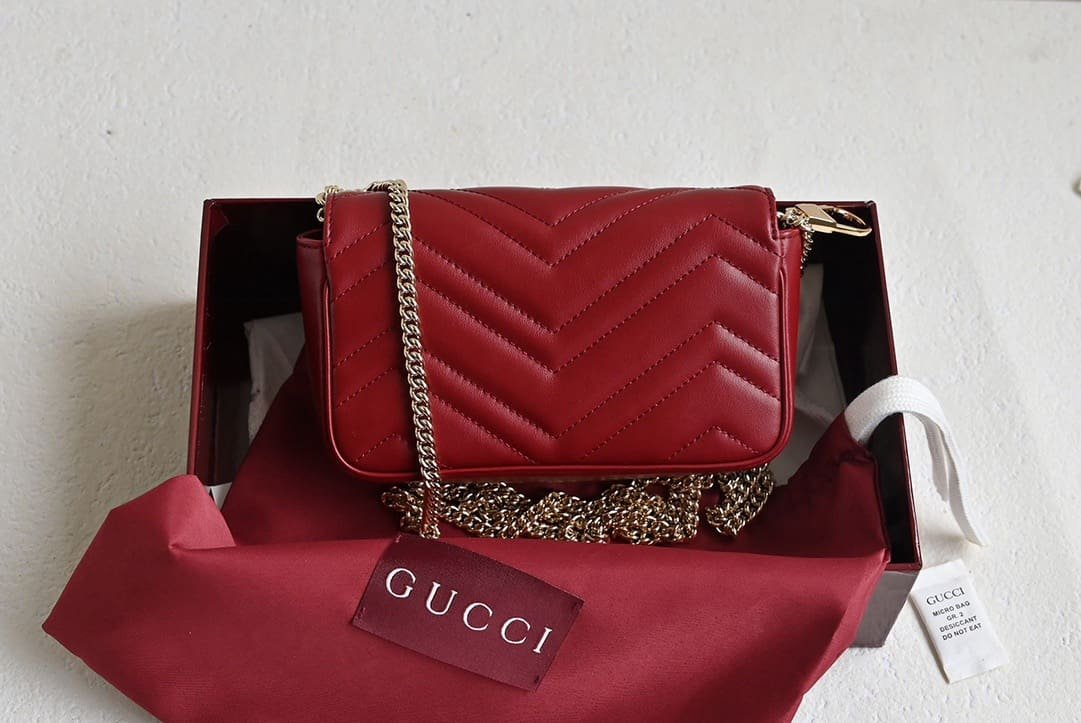 GUCCI Marmont super mini bag