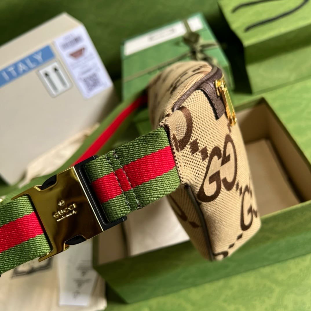 GUCCI JUMBO GG BELT BAG