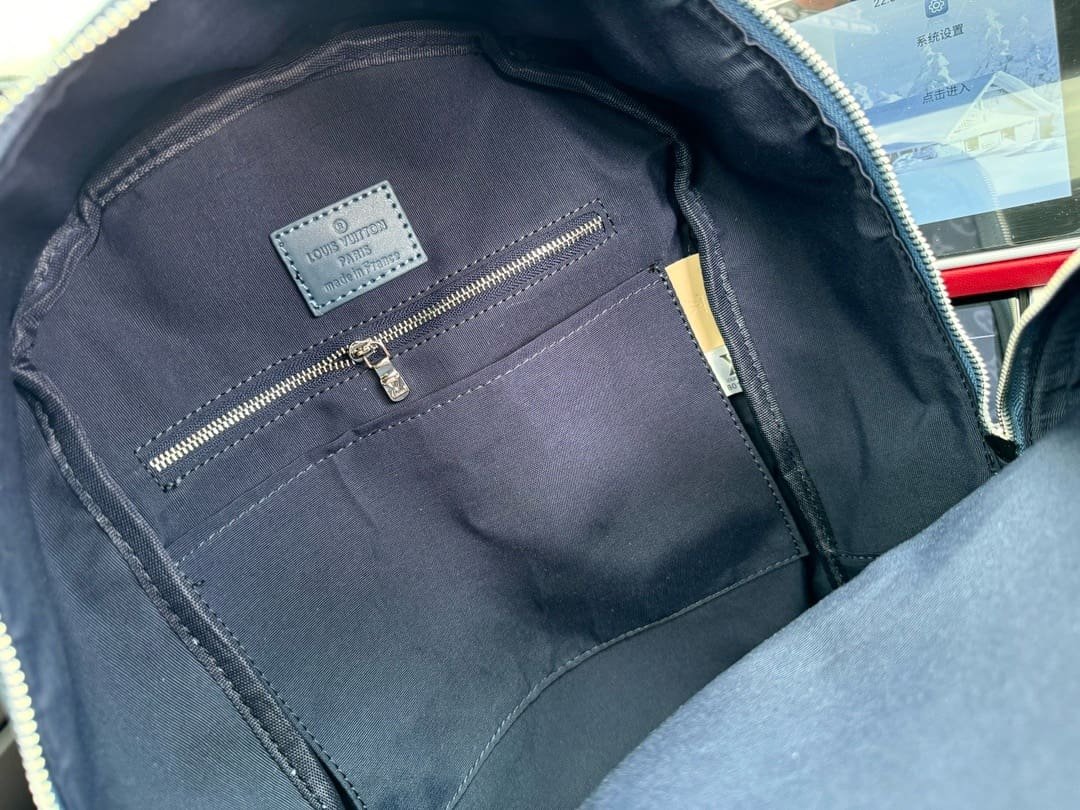 Louis Vuitton M11590 Discovery Backpack PM