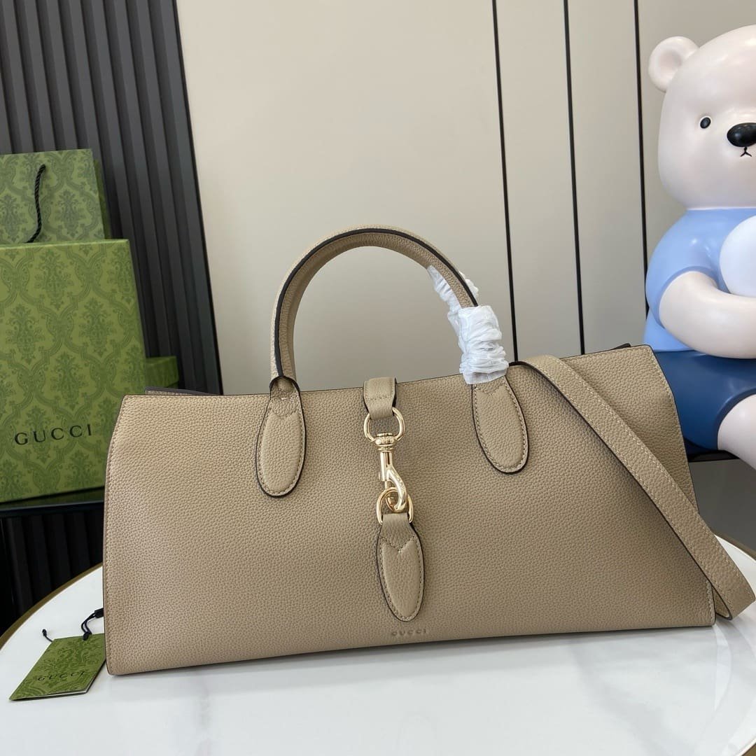 Gucci Medium tote bag with hook closure