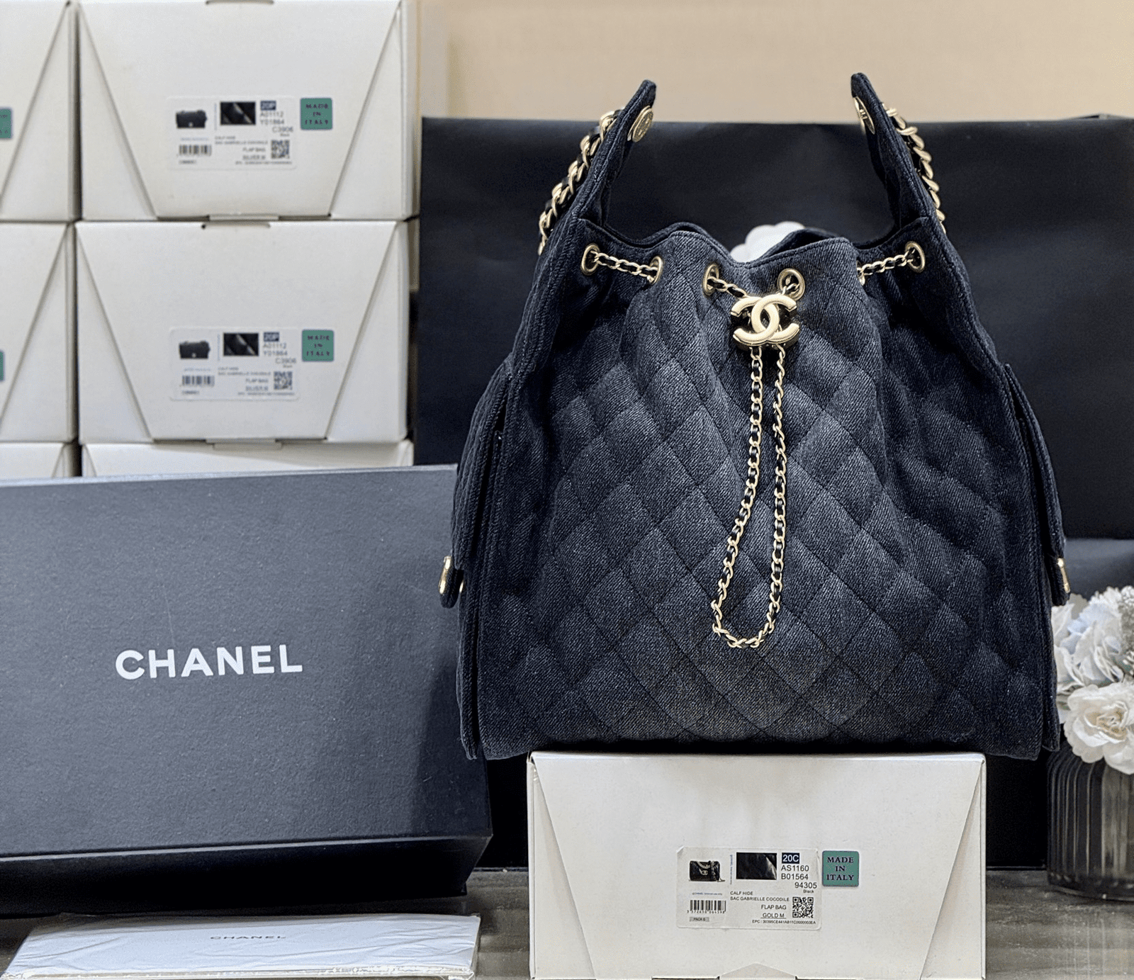 CHANEL 25 Medium Handbag